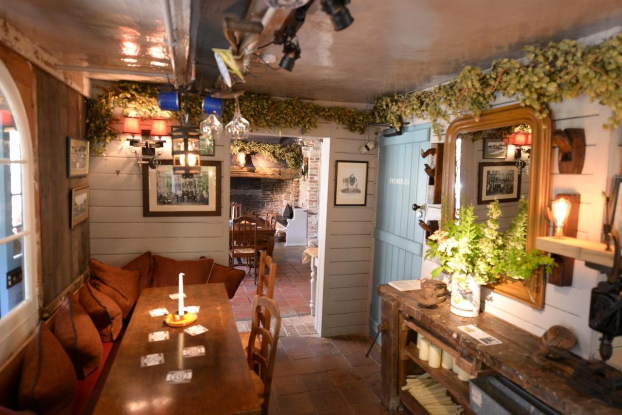 The Woolpack Inn Wavehorne Exterior foto